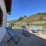 Nyaraló Manexuna *